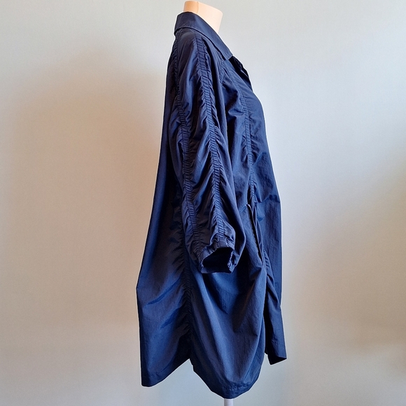 Korean made navy oversized jacket - Picture 3 of 8